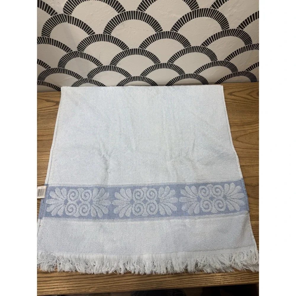 Vtg Cannon Monticello Santa Cruz Bath Towel Sculpted Fringe Light Blue‎
